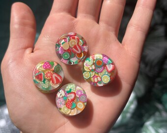 Resin Fruit Stretchers