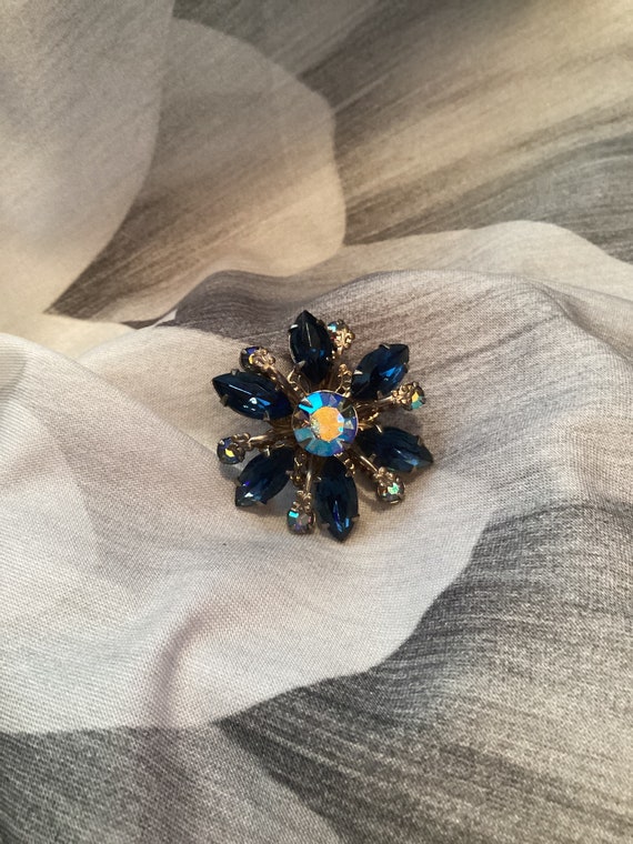 Blue rhinestone pin