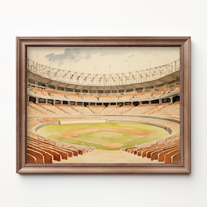 Puede incluir: Una pintura de acuarela de un estadio de béisbol con asientos de madera marrón y un campo verde. El estadio está vacío y el cielo está nublado.