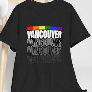 Vancouver Pride-t-shirt: HBTQ+-t-shirt med kanadensisk flagga