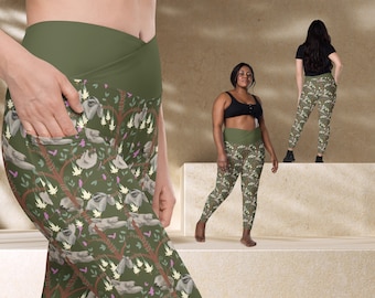 Sloth And Hummingbird Floral Print Forrest Green Crossover leggings with pockets &#39;