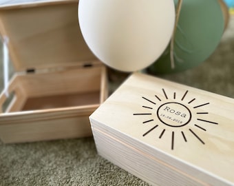 Erinnerungskiste personalisiert, Holzkiste, Hochzeit, Geburt, Taufe, Geburtstag, Weihnachten, Babyparty, Spielzeugaufbewahrung, Sonne