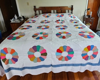 Dresden Plate Quilt Top with White Centers