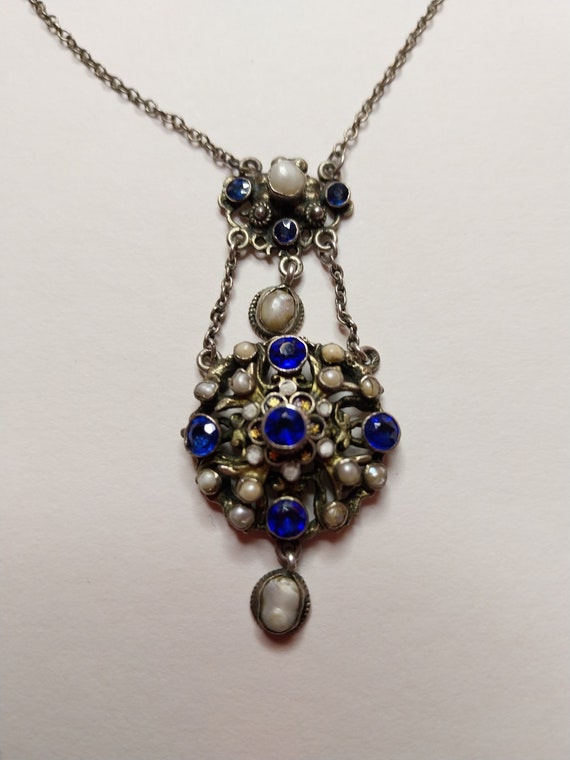 Antiques Silver necklace with seeded pearls and bl