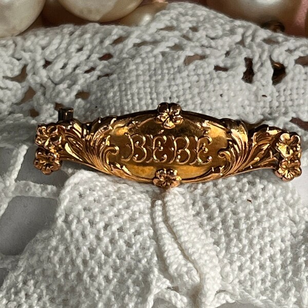 BROCHE ANCIENNE EN PLACAGE OR - Thème Bébé Poupée Style Années 30