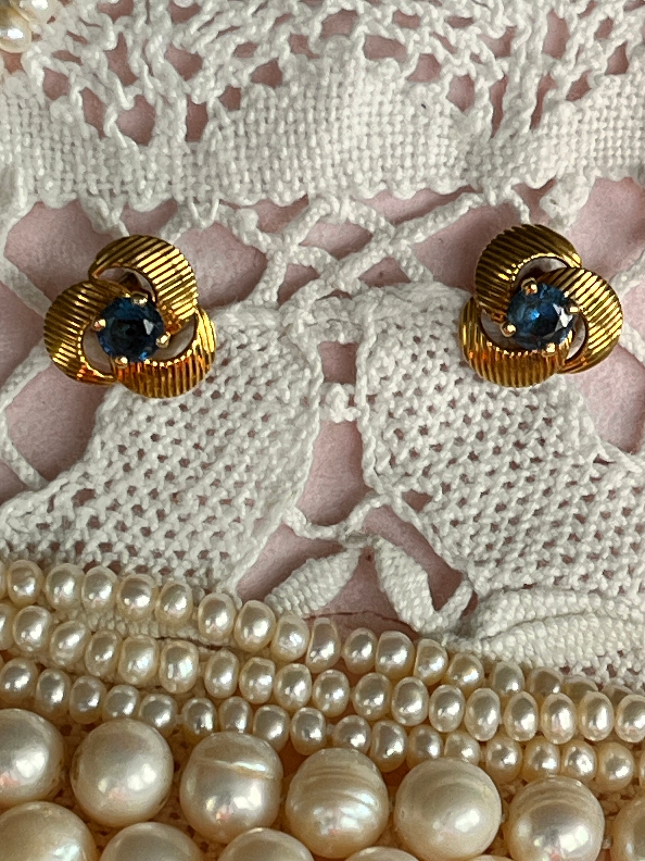 ヴィンテージゴールドアクセサリー　まとめ⭐︎ Lucy | ◯ ラージサイズのフェティッシュは昔に比べてめっきり手