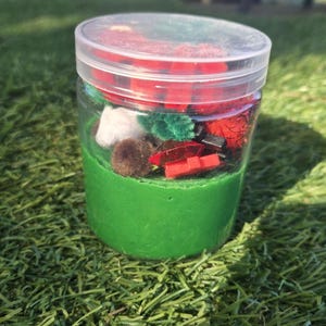 Sensory Dough| Dinosaur theme| Modeling compound for young children to make arts and crafts projects| Quiet play| Party favors|