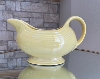 Fiesta Ware HCL light Yellow Gravy/ Sauce Boat Footed with Handle