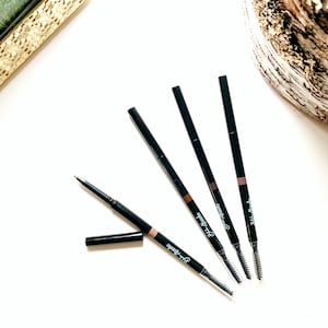 Fine Line Retractable Eyebrow Pencil