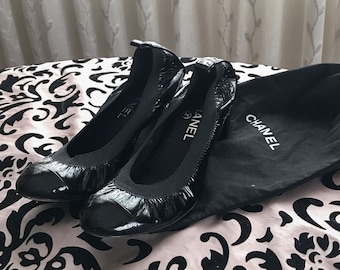 Chanel| D G26643 | Designer Pumps | EU 37,5 | schwarzes Lackleder | hochwertig | Hergestellt in Italien