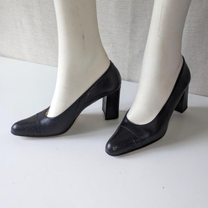 vintage | CLASS | black leather pumps | size 36 | Made in Italy