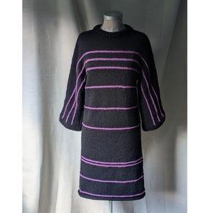 vintage handgefertigt | Strickkleid Midi | Wollmischung | Größe Medium - Large | schwarz & lila