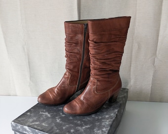 Moda Jovem | brown leather boots | size EU 38