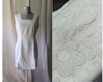 60-70-tals vintage | handgjord miniklänning | vit blommig klänning | storlek small - medium | brudklänning bröllop