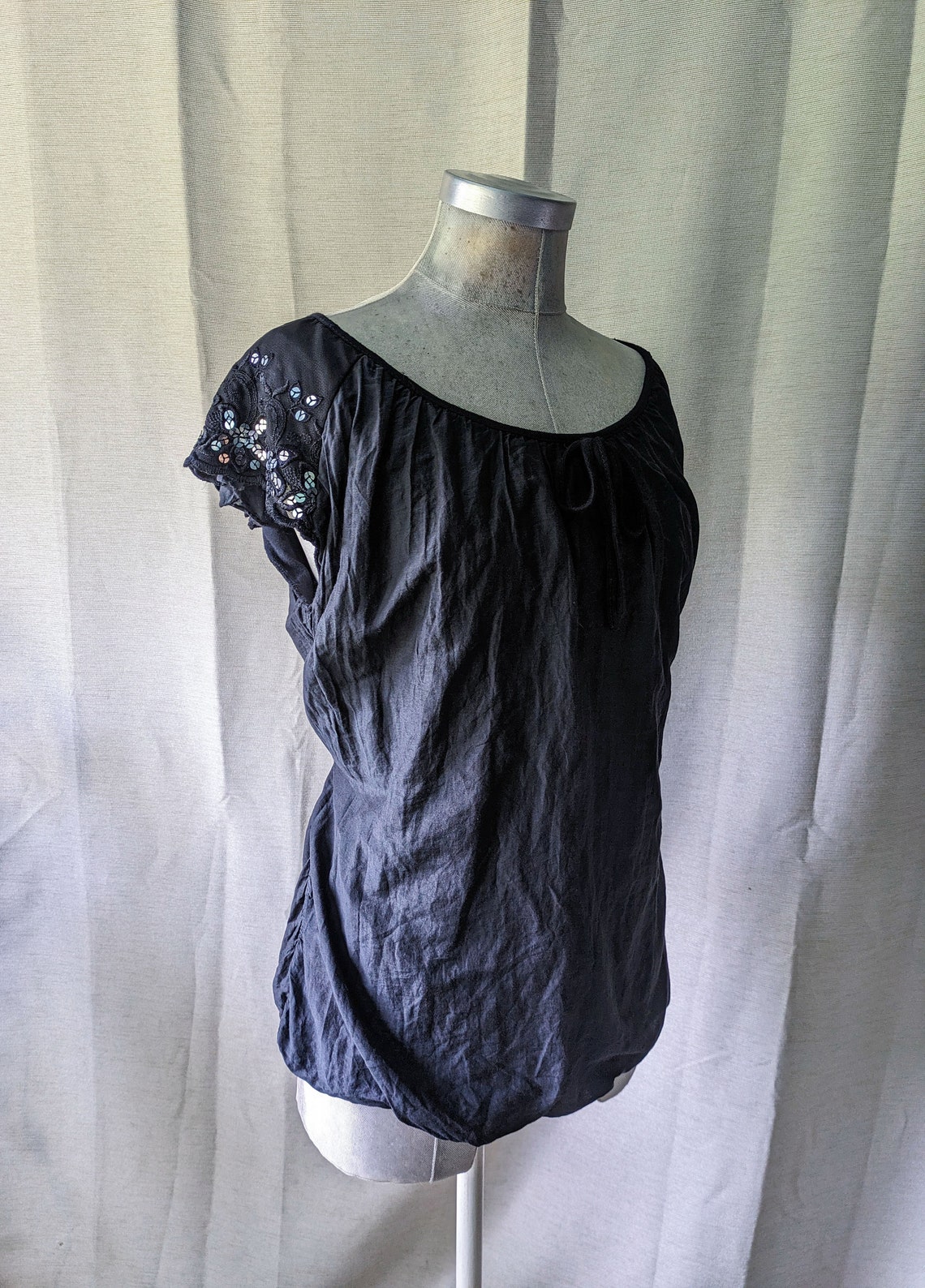 vintage | black summer top | size large - extra large | cotton silk blend | lace & sequins | Made in Italy, foto 1 di 5