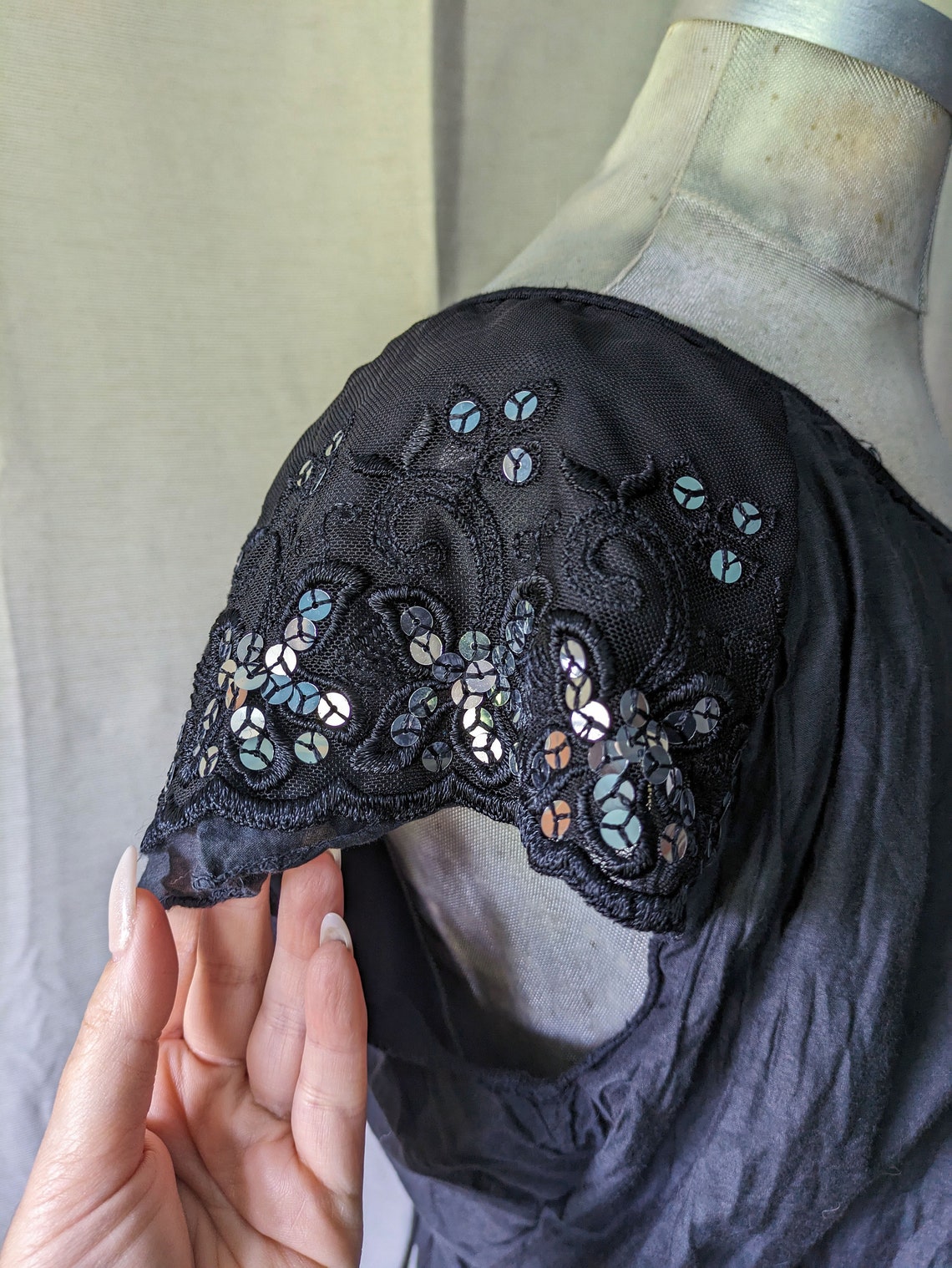 vintage | black summer top | size large - extra large | cotton silk blend | lace & sequins | Made in Italy, foto 4 di 5