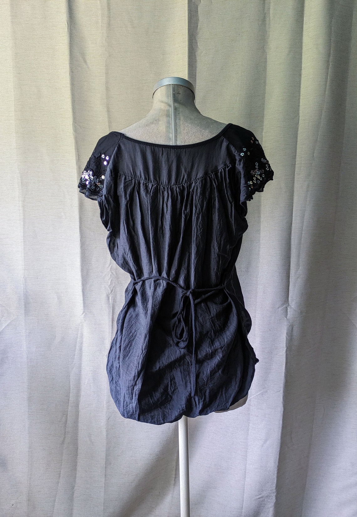 vintage | black summer top | size large - extra large | cotton silk blend | lace & sequins | Made in Italy, foto 3 di 5