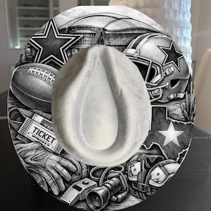 Dallas Stadium Hat Design - Bredbrättad laser- och handbränd fil