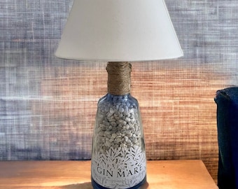 Lampada Vintage bottiglia Gin Mare con paralume ,gin lamp, lampada bottiglia degin, lampada arredo,lampada regalo fai da te unico,gift idea