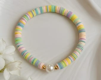 Pulsera elástica con cuentas Heishi / Pulsera de arcilla polimérica en tonos pastel / Pulsera colorida de verano / Regalo para mujer / Joyería Katsuki