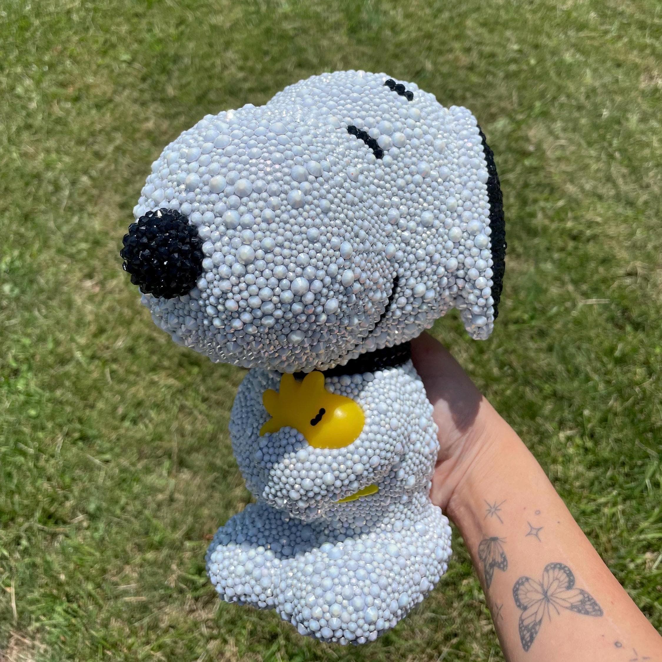 天然石水晶のスヌーピー　置物　彫物NO.062215 Snoopy Crystal Figurine - Etsy