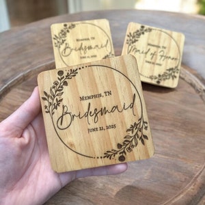 Coffret cadeau de sous-verres en bois personnalisés | Cadeau de pendaison de crémaillère gravé | Ensemble de sous-verres en bois gravés | Cadeau personnalisé | Cadeaux de mariage | Famille