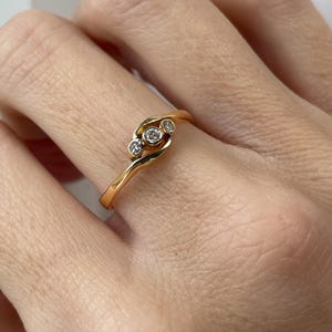 Vintage 18 Karat Gold Diamant Trilogy Ring, handgefertigt 1979