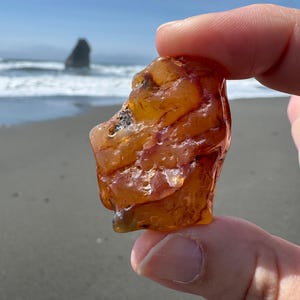 Small Carnelian Agate Pocket Rock – Tumbled from Southern Oregon | Fiery Texture & Crystal Glow