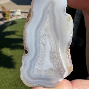 Blue Agate with Crystal Center – Tumbled Gemstone from Agate Desert in Southern Oregon