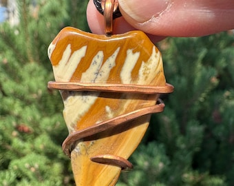 Owyhee Picture Jasper Pendant with Dendrites. Handcrafted Jewelry from Oregon