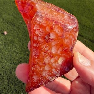 Carnelian Agate That Glows When Backlit | Southern Oregon Agate | Specimen Tumbled Collector Stone