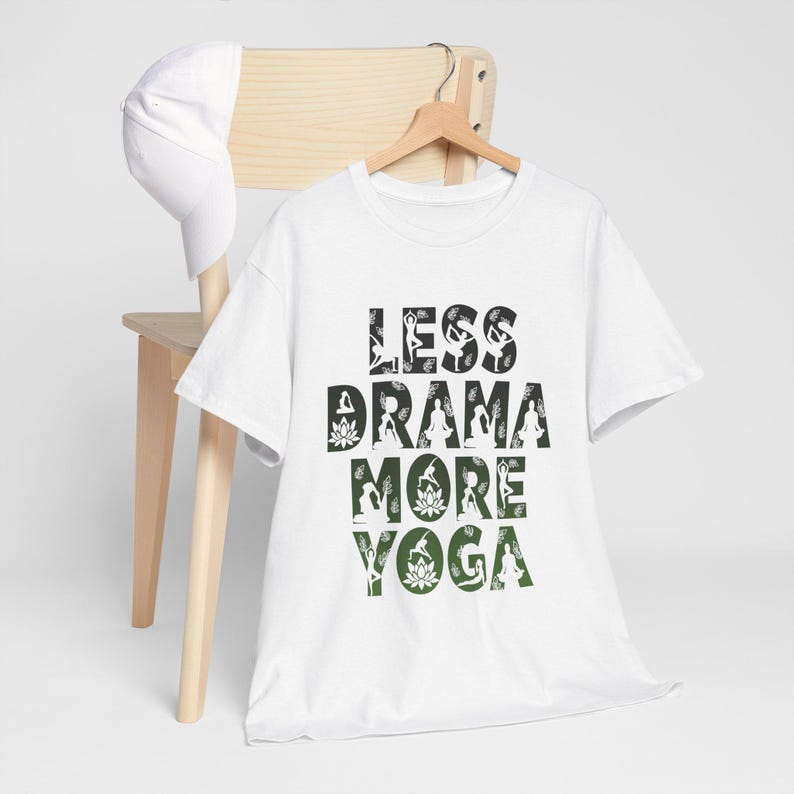 Camiseta de yoga, camiseta gráfica, camiseta de entrenamiento, camiseta de meditación, regalo para amantes del yoga, camiseta de algodón unisex, camiseta de yoga divertida, regalo para ella, regalo para él imagen 5
