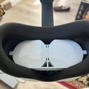 Quest 2 Lens Cover