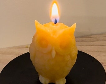Owl Beeswax Candle| 100% Pure Beeswax Candle| Clean Burn| Natural | Cotton Wick| Non-Toxic| Hand poured |Hypoallergenic| Purifier