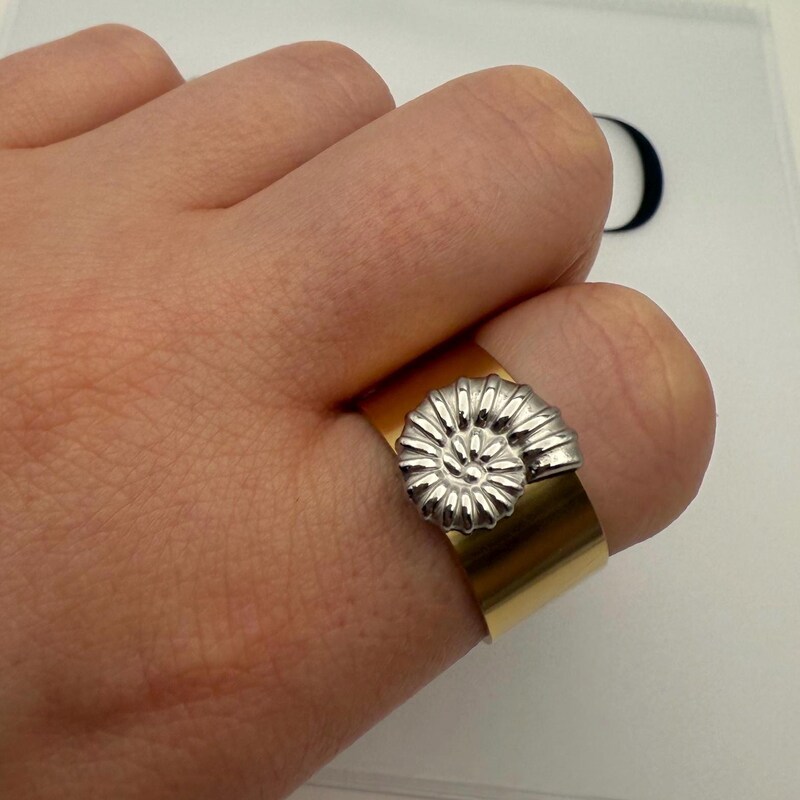 Une A Une Mixed Metals Ring