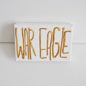 Lettre d'art en or avec aigle de guerre de l'université d'Auburn | Toile acrylique faite main 4 x 6 | Jour du match | Cadeau pour les anciens élèves| Tigres Auburn | Lettre d'or | Décoration de dortoir