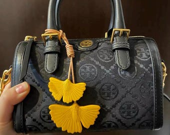 Handcrafted Ginkgo Leaf Leather Bag Charm, Genuine Leather Leaf Pendant for Tote or Backpack Accessory,Unique Plant Lover Purse Gift