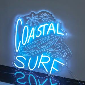 Letrero de neón LED de Coastal Surf: Arte mural de olas de playa