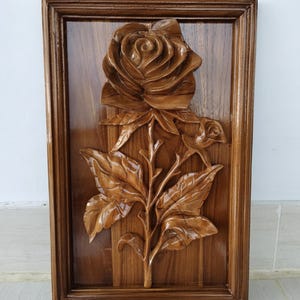 Decoración de pared con rosas de madera, regalo de decoración de pared, decoración de pared para sala de estar, decoración de pared para dormitorio, arte de pared para sala de estar, arte de pared de madera, tapices de madera