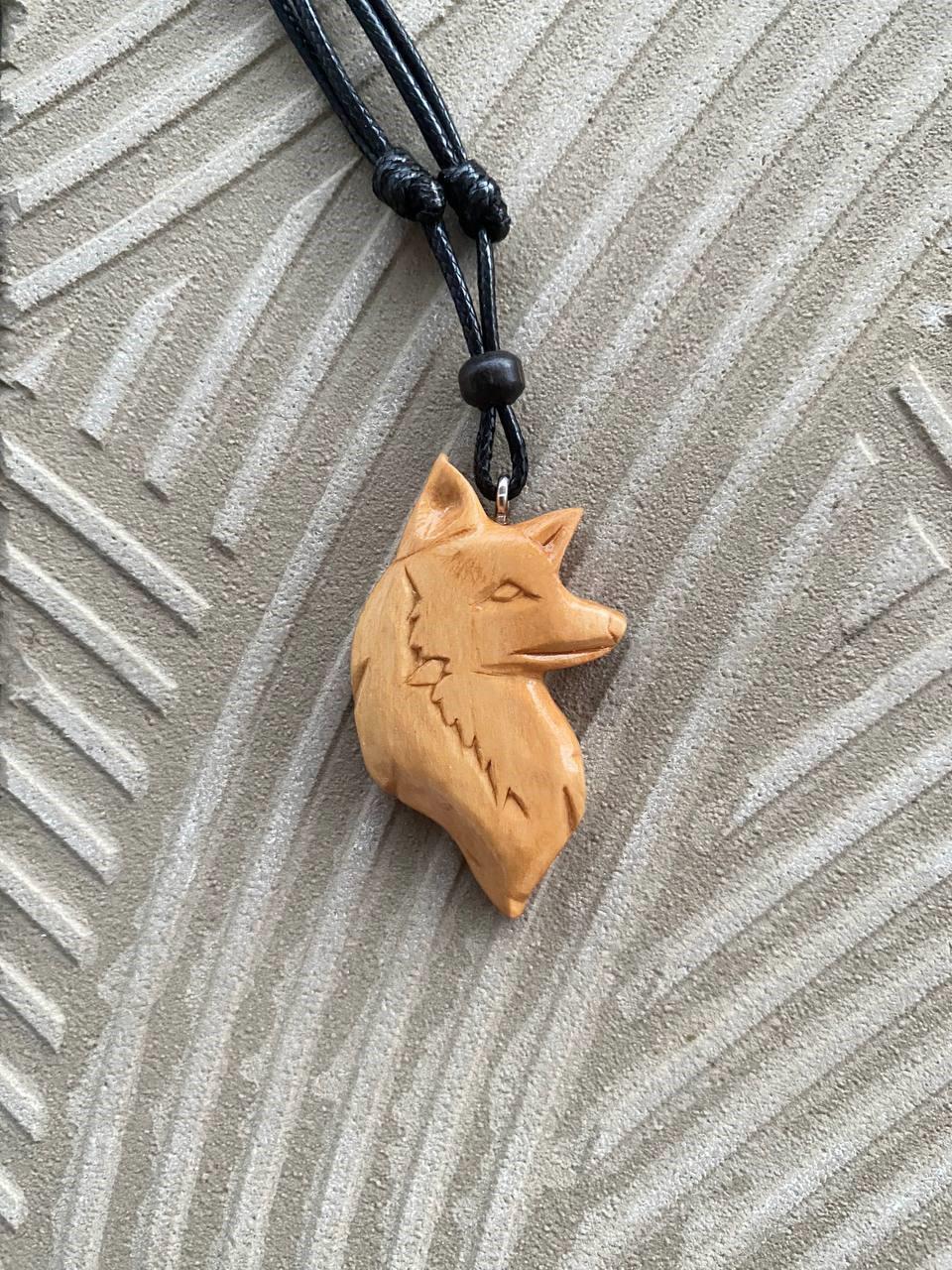 Collana con artiglio di lupo, ciondolo a forma di animale fatto a mano in peltro - Italia