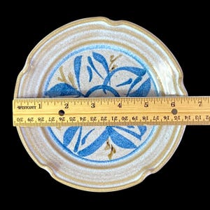 Vintage Farmhouse Pottery Berry Bowl Strainer & Underplate Studio Art Blue Stoneware Colander Susanne Kent immagine 9