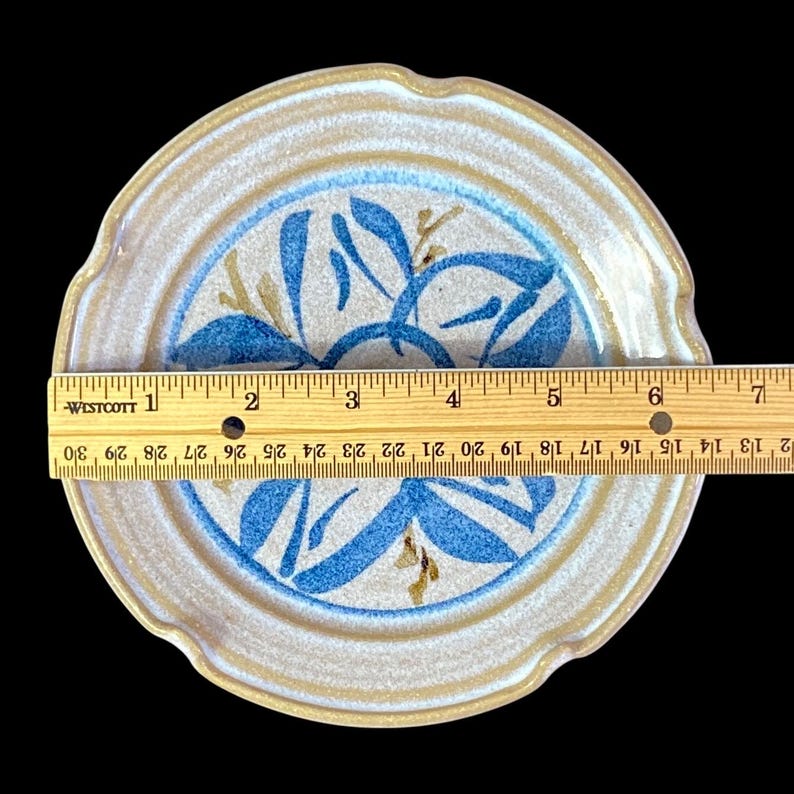 Vintage Farmhouse Pottery Berry Bowl Strainer & Underplate Studio Art Blue Stoneware Colander Susanne Kent immagine 9