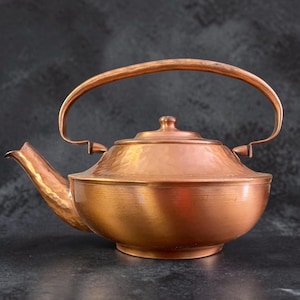 Vintage Solid Copper Teapot Kettle  Copper Hinged Handle Tin Lined Primitive Rustic Farmhouse,Gregorian, Made in the USA, Superb Condition