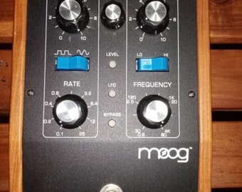 Moogerfooger MF-102 ring modulator