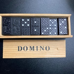 Vintage Wooden Domino Set – 28 Stones in Original Sliding-Lid Box
