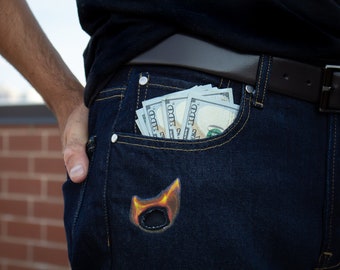 Pocket Burn Jeans