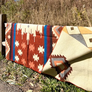 Ecuadorian Artisanal Blanket | Ultra Soft | Reversable | BOHO Andean Geometric Pattern