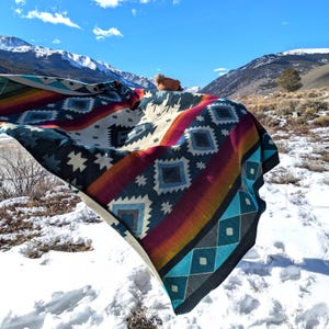 Andean Artisanal Blanket with Geometric Patterns | Ultra Soft | Queen Size | Reversable BOHO Design