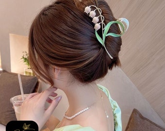 Metal Flower Claw Clip | Hair Accessories for Women | Stylish Buckle Hairpin