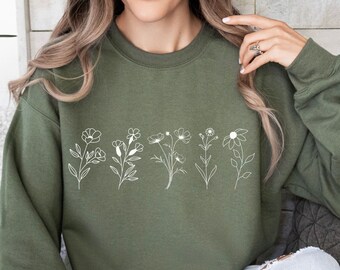 Wildflower Line Art Shirt, Botanical Women's Tee